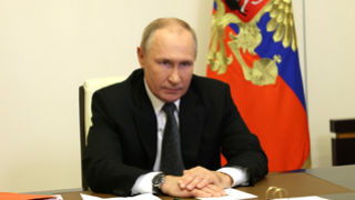 Путин напомнил, что мобилизованным ежемесячно платят по 195 тысяч рублей