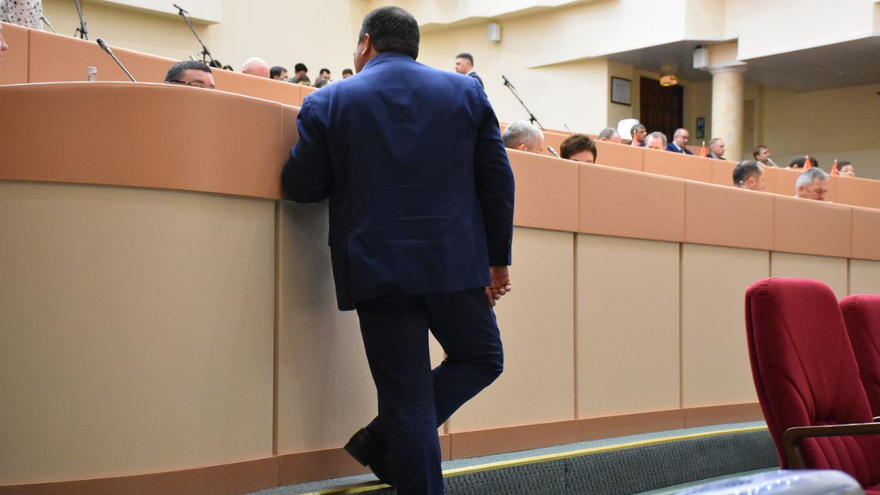 На уборку снега в Саратове заложили более 200 миллионов рублей