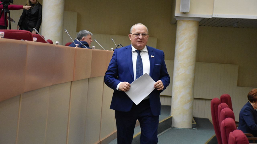 На уборку снега в Саратове заложили более 200 миллионов рублей