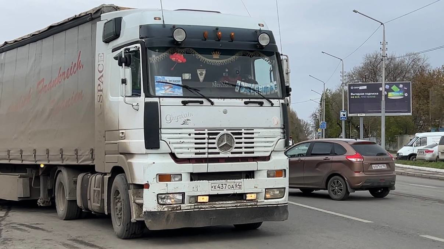 Саратовская область помогает восстановить крыши домов в ЛНР, поврежденные от обстрелов