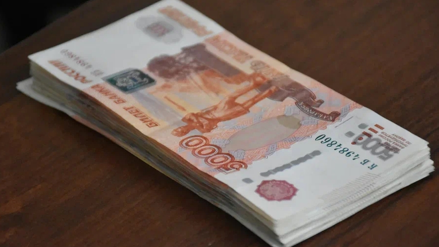 Женщина взяла в кредит 775 тысяч рублей и отправила деньги мошенникам