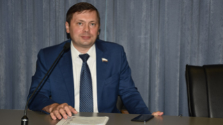 Глава минпрома Андрей Архипов добровольно уходит с поста министра