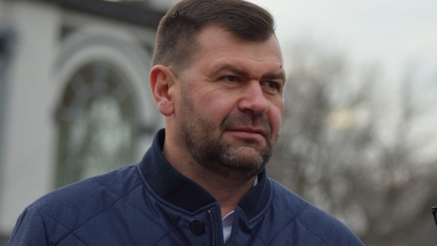 Два министра провели рейд на троллейбусе и решили, что в Саратове нет проблем с транспортными картами