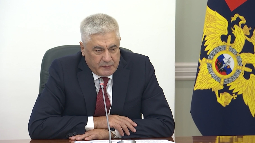 Глава МВД Владимир Колокольцев наградил руководителя саратовского главка