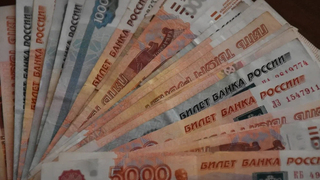 Женщина оформила кредит на миллион рублей и отправила деньги мошенникам