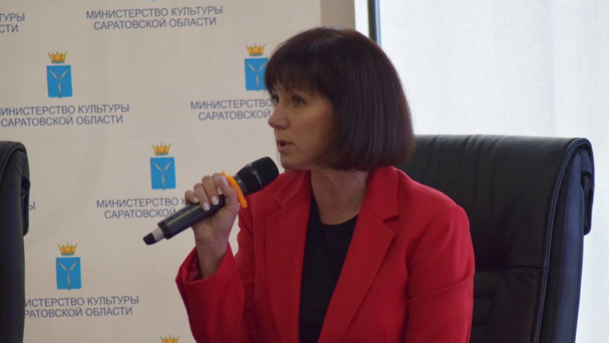 Министр раскритиковала учреждения культуры за роскошные выходные в субботу и воскресенье