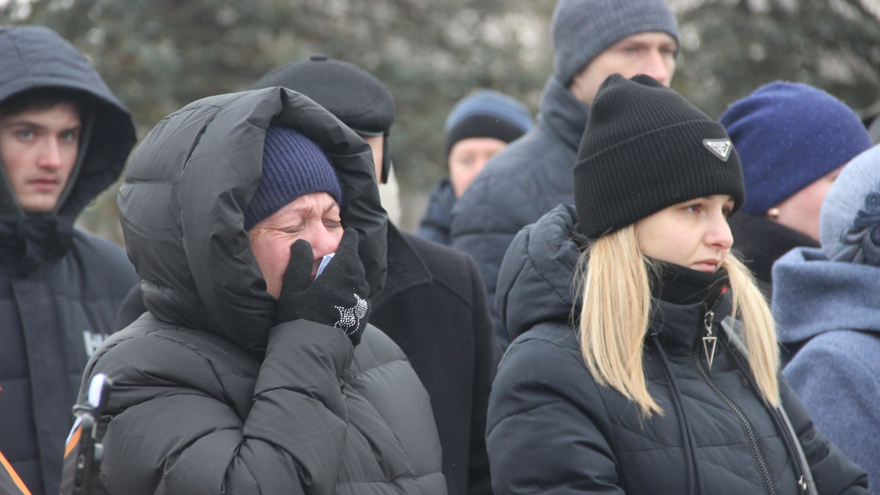 170 имен. Данные погибших в СВО саратовцев занесли на памятную стену в Саратове