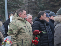 170 имен. Данные погибших в СВО саратовцев занесли на памятную стену в Саратове