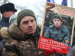 170 имен. Данные погибших в СВО саратовцев занесли на памятную стену в Саратове