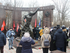 170 имен. Данные погибших в СВО саратовцев занесли на памятную стену в Саратове