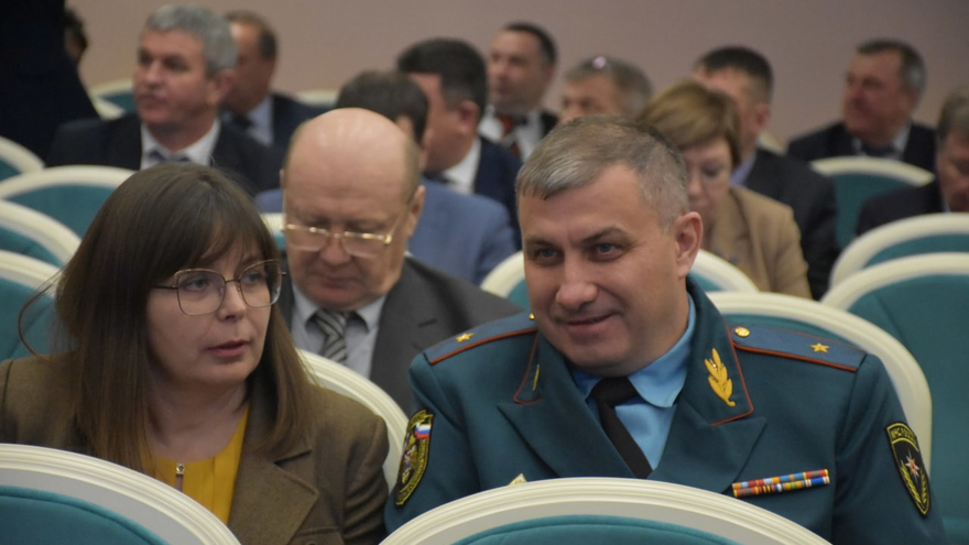 В саратовском правительстве отметили День Конституции (фоторепортаж)