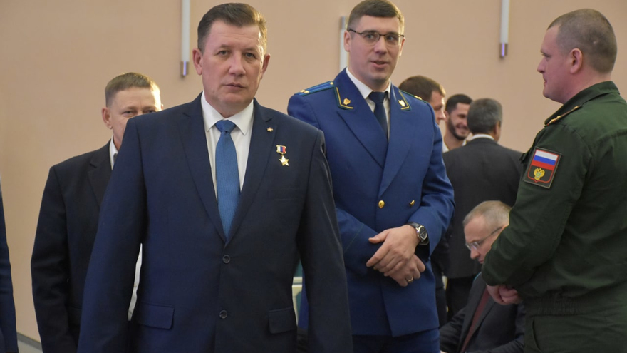 В саратовском правительстве отметили День Конституции (фоторепортаж)