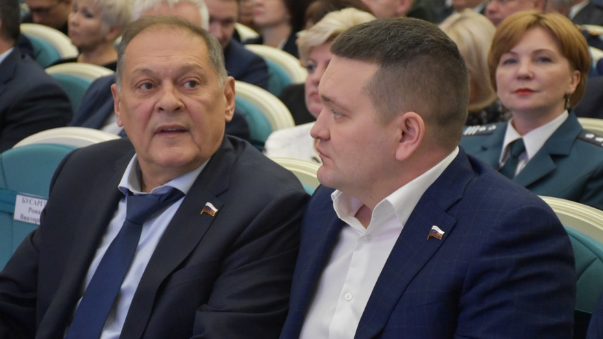 В саратовском правительстве отметили День Конституции (фоторепортаж)