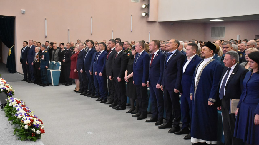 В саратовском правительстве отметили День Конституции (фоторепортаж)