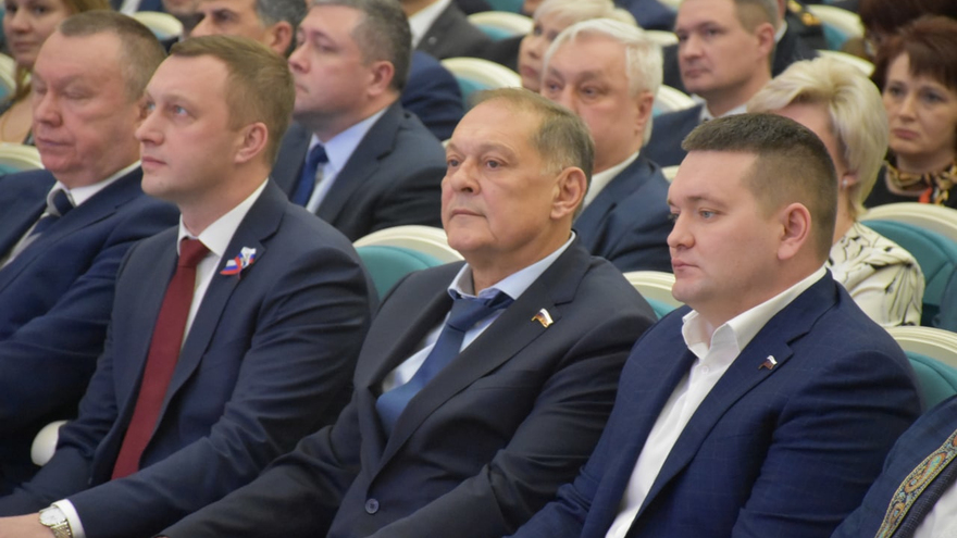 В саратовском правительстве отметили День Конституции (фоторепортаж)