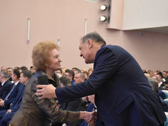 В саратовском правительстве отметили День Конституции (фоторепортаж)