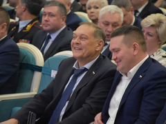 В саратовском правительстве отметили День Конституции (фоторепортаж)