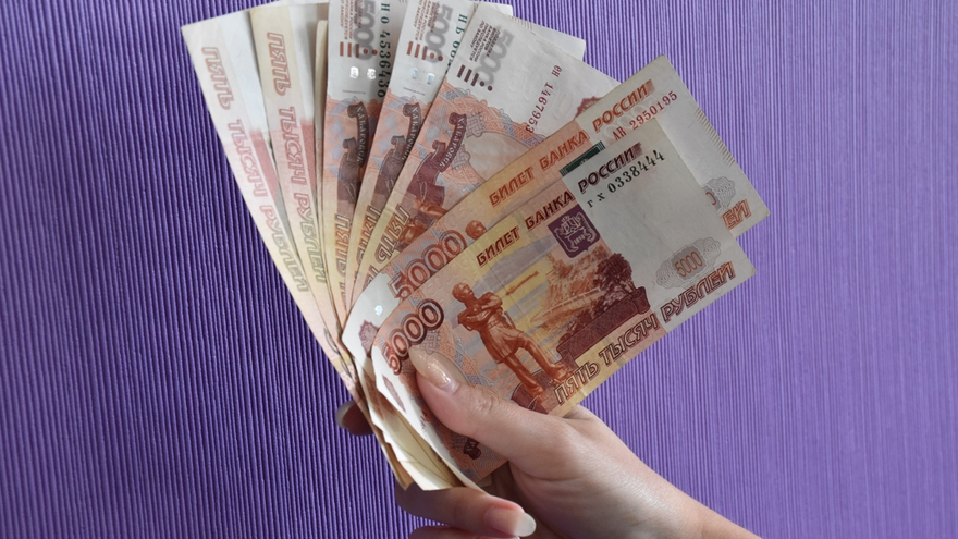 Повышение зарплат саратовским бюджетникам обойдется в 2 миллиарда рублей