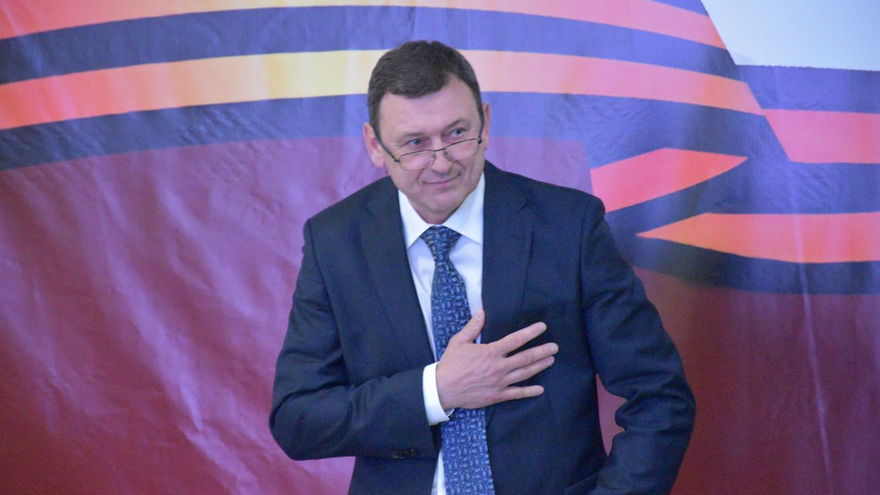 Между саратовскими малоимущими семьями распределят 19 миллиардов рублей