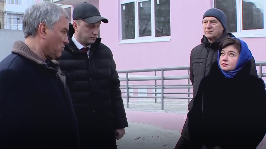 После всех этих косяков отстранять от должности: Володин раскритиковал главу Фонда помощи обманутым дольщикам