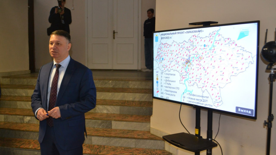 Министр пообещал закончить строительство и ремонт школ к 15 августа
