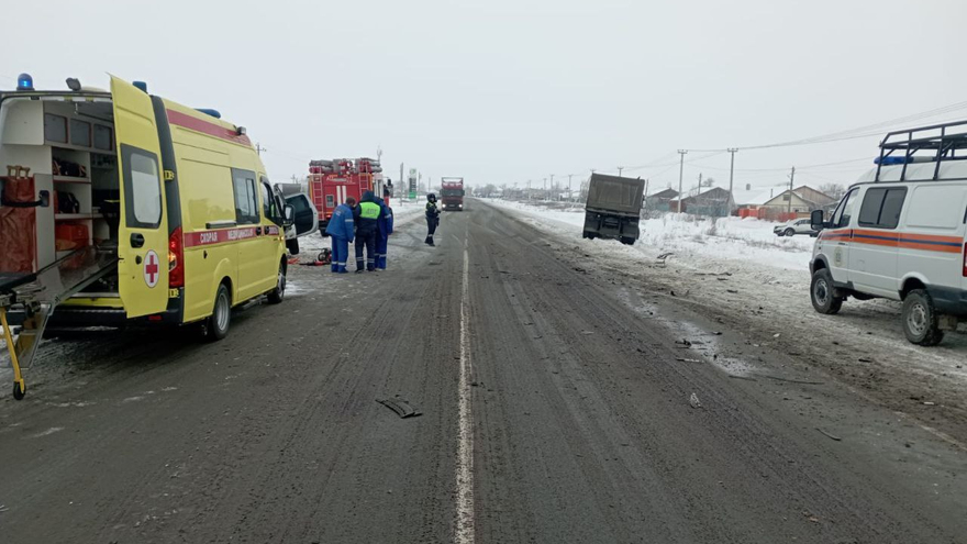 Автокатастрофа с четырьмя погибшими в Саратовской области: Лада райбольницы везла людей на медпроцедуры