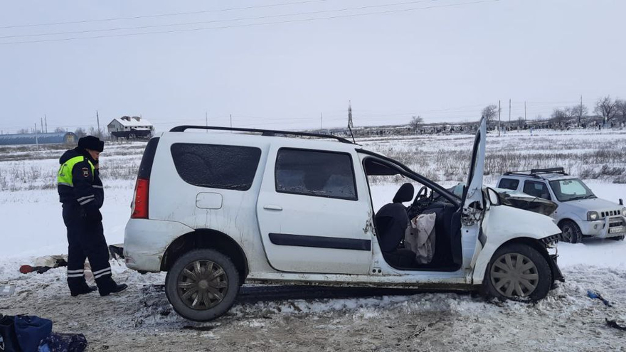 Автокатастрофа с четырьмя погибшими в Саратовской области: Лада райбольницы везла людей на медпроцедуры