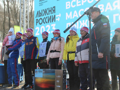 Лыжня России 2023 в Саратове: любители спорта поборолись за мультиварки и электрогриль от губернатора