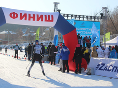 Лыжня России 2023 в Саратове: любители спорта поборолись за мультиварки и электрогриль от губернатора