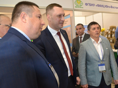 Саратовский губернатор посоветовал министру сельского хозяйства стыдиться результатов работы