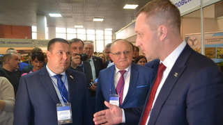 Саратовский губернатор посоветовал министру сельского хозяйства стыдиться результатов работы