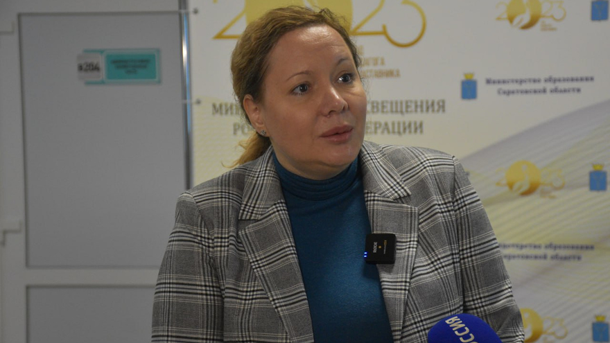 Придумывайте юбилеи, даже если их нет. Не смертный грех, простим: министр предложил способ поощрить обделенных вниманием учителей