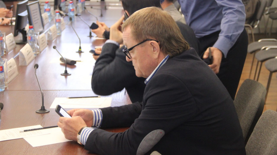 Саратовские депутаты обеспокоены ямами на дорогах к дачам