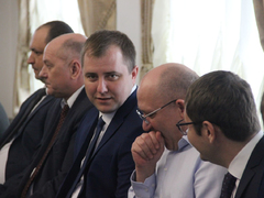 Саратовские депутаты обеспокоены ямами на дорогах к дачам