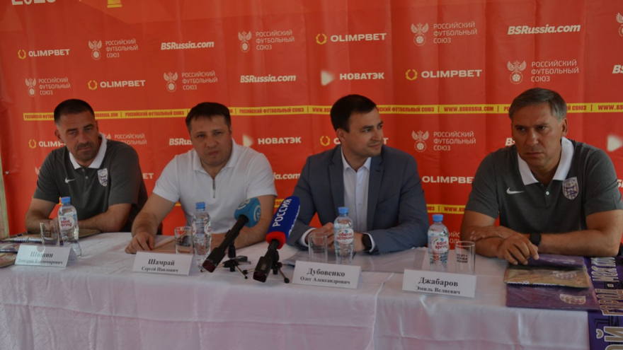 На чемпионате России по пляжному футболу в Саратове сыграют сильнейшие футболисты со всей планеты