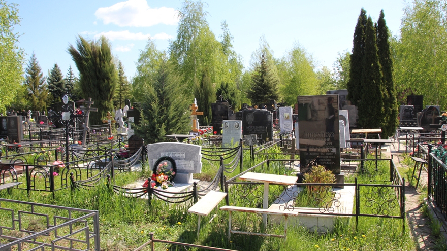 Директор муниципального Ритуала намерена отвоевать долю рынка у частных похоронщиков и наращивать прибыль