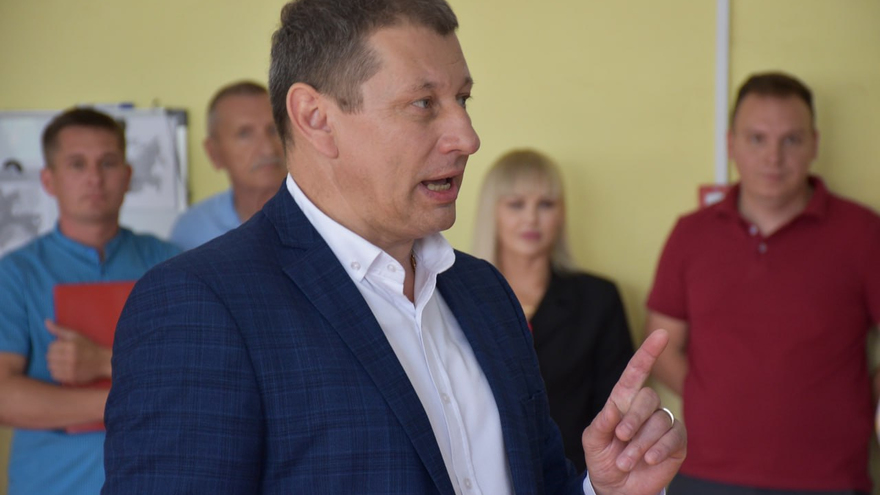 Чиновники пообещали не выселять спортклуб Время спорта из муниципального зала в Энгельсе