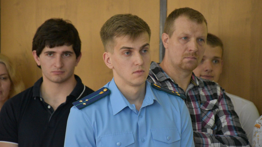 Чиновники пообещали не выселять спортклуб Время спорта из муниципального зала в Энгельсе