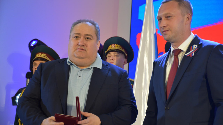 День России – 2023: в саратовском правительстве наградили спасателей, ученых, общественников и военных