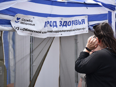 В центре Саратова выстроились очереди к онкологам, окулистам и кардиологам
