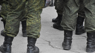 Саратовский общественник призвал чиновников угостить сладостями раненых военнослужащих в госпиталях