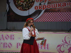 Саратовцам наливали азербайджанскую, татарскую и цыганскую окрошку и пели Я русский