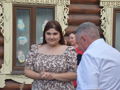 Саратовцам наливали азербайджанскую, татарскую и цыганскую окрошку и пели Я русский