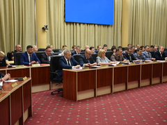 Губернатор попросил больше не допускать гибели высаженных в Саратове деревьев