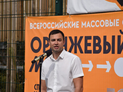 Оранжевый мяч: на саратовской набережной играли в уличный баскетбол