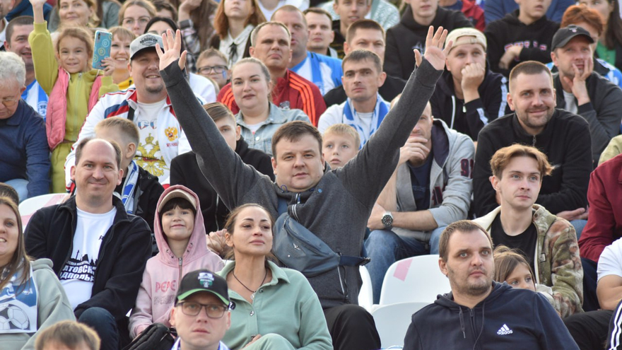 В Саратове Сокол проиграл Ленинградцу