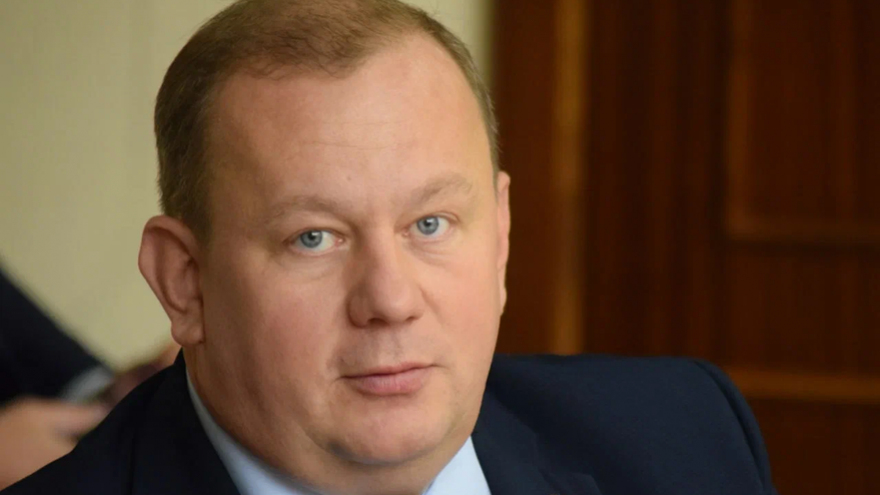 Потерял остроту и злободневность: саратовский министр назвал причину нехватки топлива на заправках региона