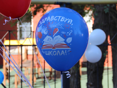 Губернатор Роман Бусаргин выступил на линейке в саратовской школе
