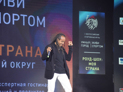 Умный Город: в Саратове выступили DJ Грув и экс-солист Премьер-министра