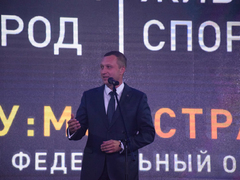 Умный Город: в Саратове выступили DJ Грув и экс-солист Премьер-министра
